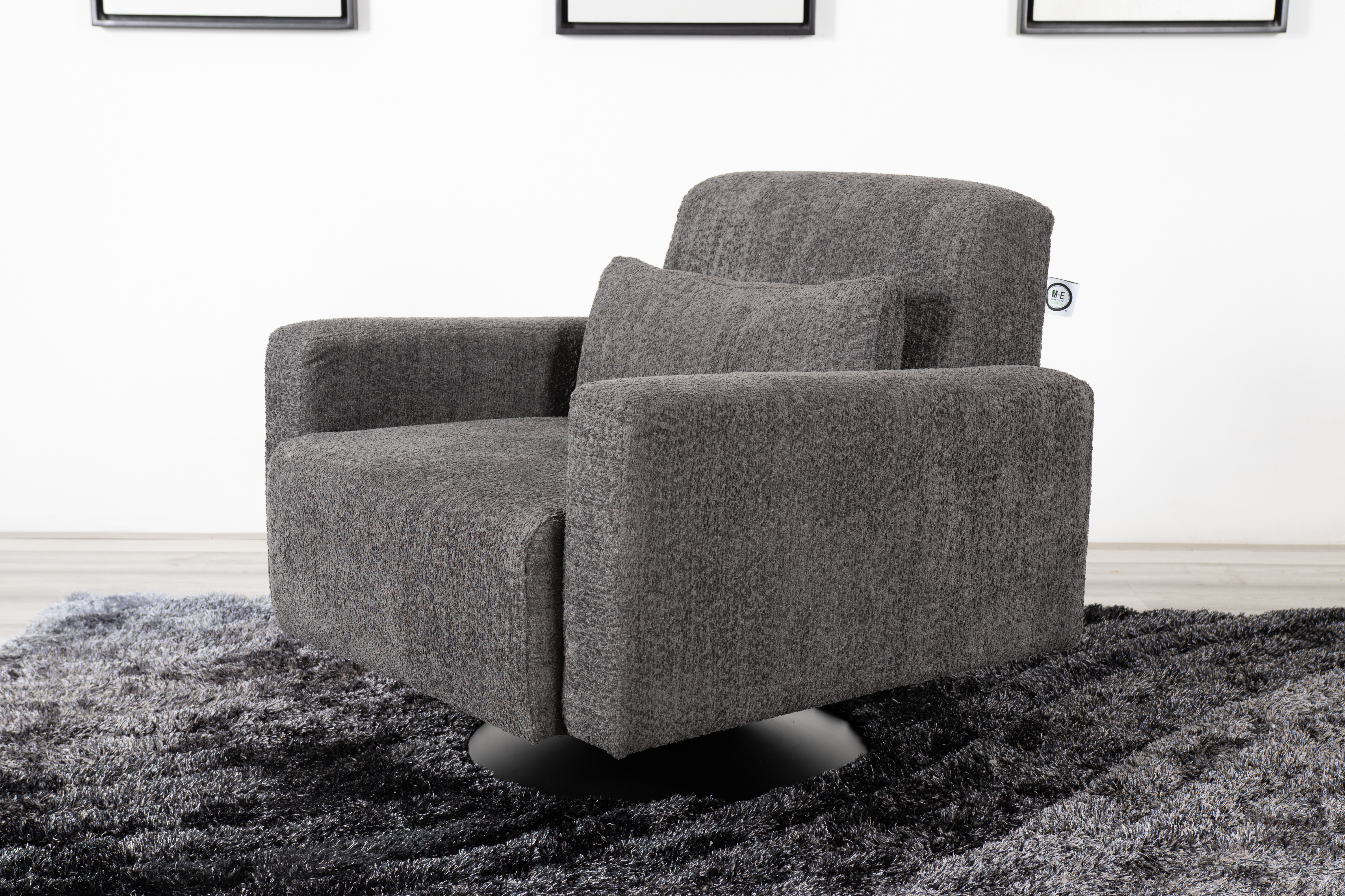 M & E MUEBLES 